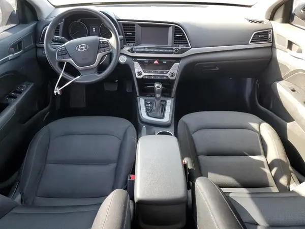 KMHD84LF8HU110425 2017 HYUNDAI ELANTRA - Image 8