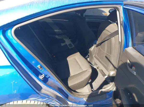 KMHD84LF8HU118332 2017 HYUNDAI ELANTRA - Image 8