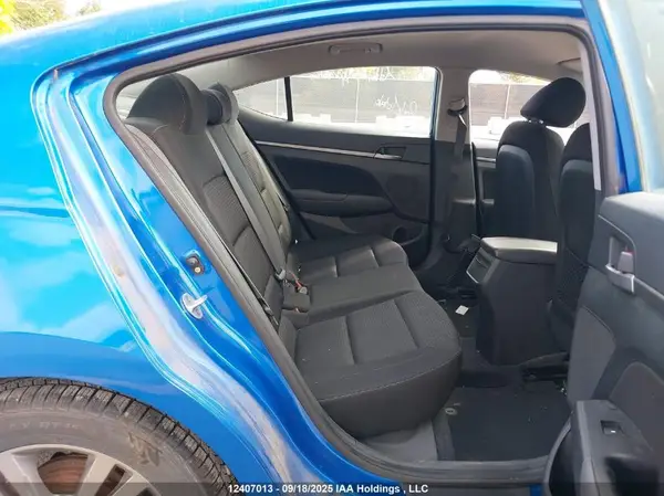 KMHD84LF8HU121263 2017 HYUNDAI ELANTRA - Image 8