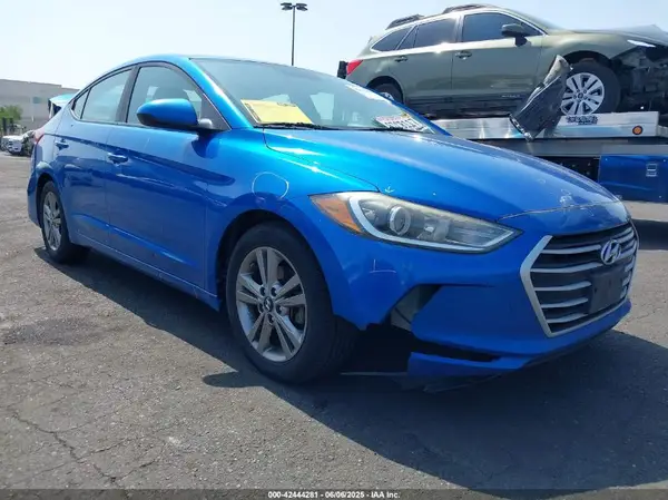 KMHD84LF8HU137091 2017 HYUNDAI ELANTRA - Image 1