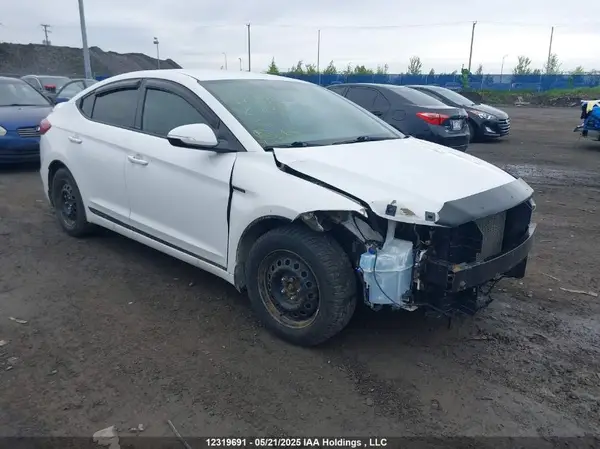KMHD84LF8HU140590 2017 HYUNDAI ELANTRA - Image 1