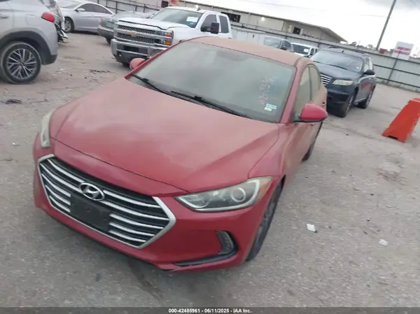 KMHD84LF8HU141867 2017 HYUNDAI ELANTRA - Image 2