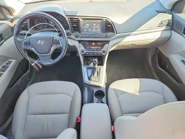 KMHD84LF8HU146972 2017 HYUNDAI ELANTRA - Image 8