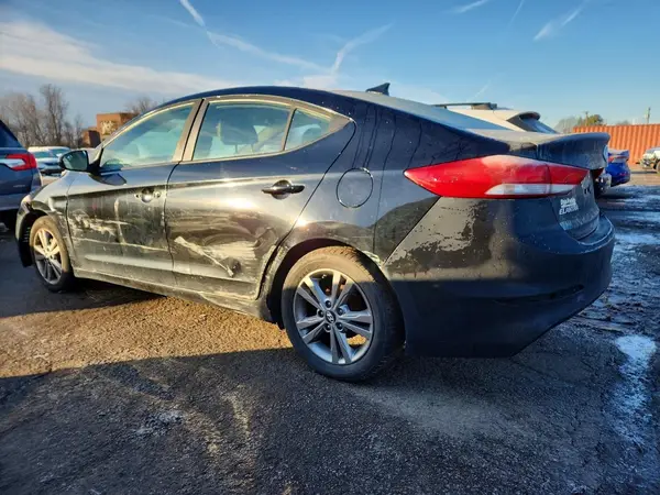 KMHD84LF8HU155946 2017 HYUNDAI ELANTRA - Image 2