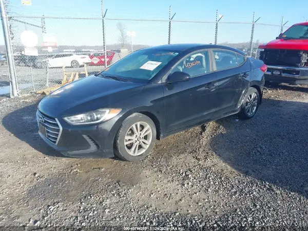 KMHD84LF8HU164145 2017 HYUNDAI ELANTRA - Image 2