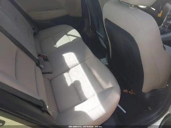 KMHD84LF8HU165778 2017 HYUNDAI ELANTRA - Image 8