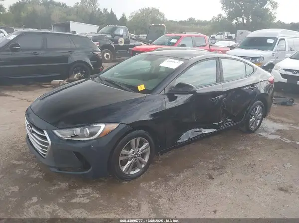 KMHD84LF8HU203588 2017 HYUNDAI ELANTRA - Image 2