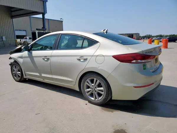 KMHD84LF8HU207740 2017 HYUNDAI ELANTRA - Image 2