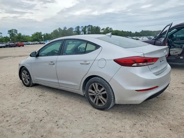 KMHD84LF8HU223968 2017 HYUNDAI ELANTRA - Image 2