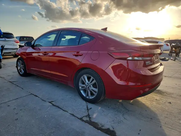 KMHD84LF8HU238731 2017 HYUNDAI ELANTRA - Image 2