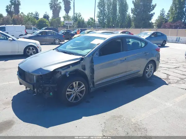 KMHD84LF8HU244500 2017 HYUNDAI ELANTRA - Image 2