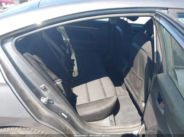 KMHD84LF8HU244500 2017 HYUNDAI ELANTRA - Image 8