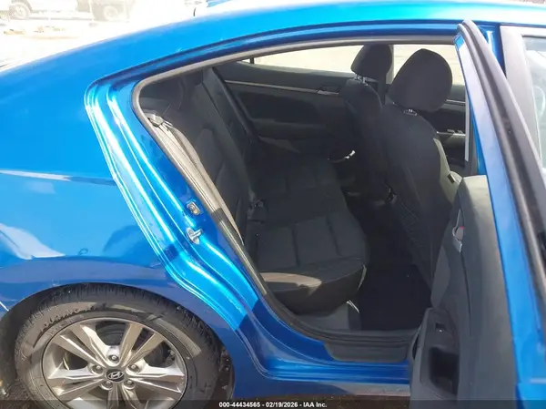 KMHD84LF8HU245842 2017 HYUNDAI ELANTRA - Image 8