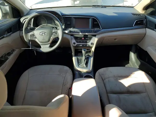 KMHD84LF8HU246103 2017 HYUNDAI ELANTRA - Image 8