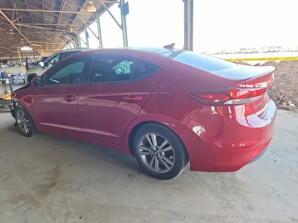 KMHD84LF8HU261605 2017 HYUNDAI ELANTRA - Image 2