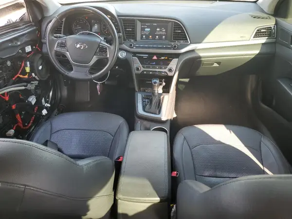 KMHD84LF8HU263869 2017 HYUNDAI ELANTRA - Image 8