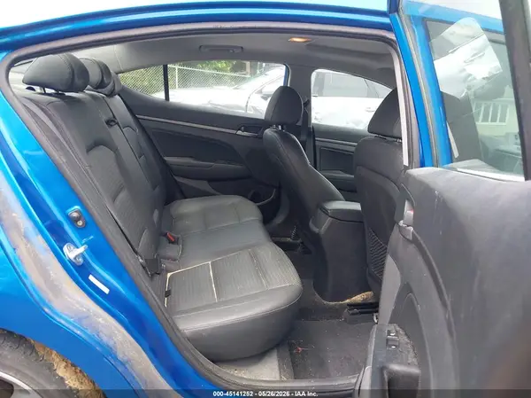 KMHD84LF8HU283068 2017 HYUNDAI ELANTRA - Image 8