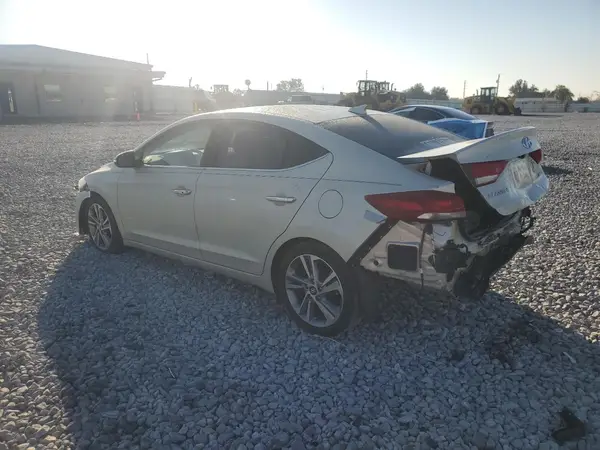 KMHD84LF8HU299383 2017 HYUNDAI ELANTRA - Image 2