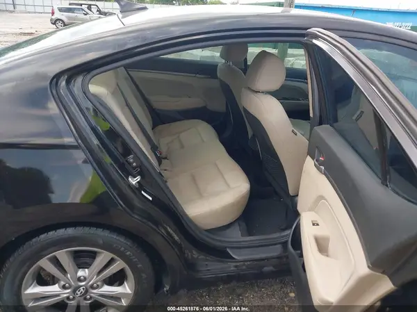KMHD84LF8HU309409 2017 HYUNDAI ELANTRA - Image 8
