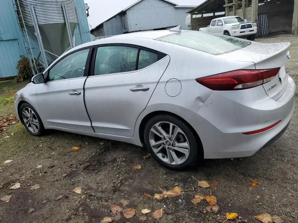 KMHD84LF8HU322404 2017 HYUNDAI ELANTRA - Image 2