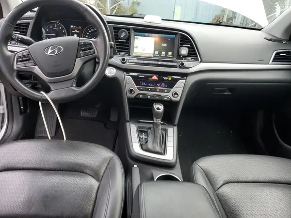 KMHD84LF8HU322404 2017 HYUNDAI ELANTRA - Image 8