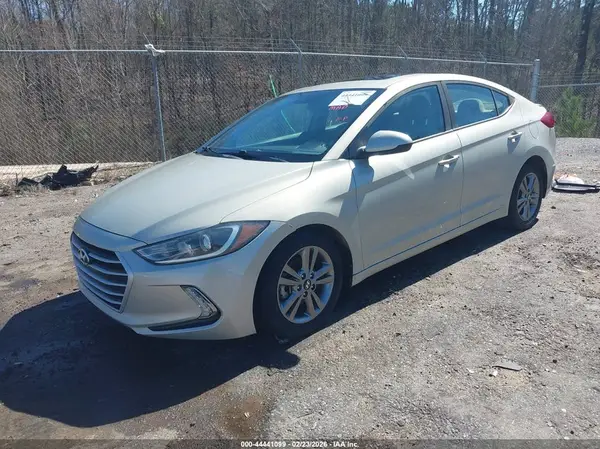 KMHD84LF8HU328655 2017 HYUNDAI ELANTRA - Image 2