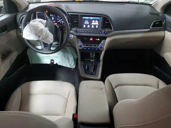 KMHD84LF8HU351028 2017 HYUNDAI ELANTRA - Image 8