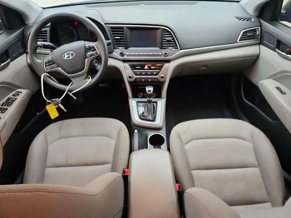 KMHD84LF8HU384708 2017 HYUNDAI ELANTRA - Image 8