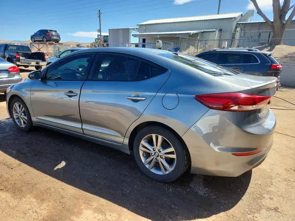 KMHD84LF8HU385454 2017 HYUNDAI ELANTRA - Image 2