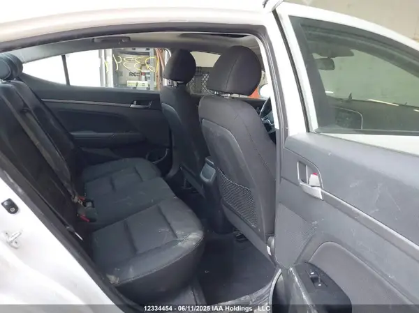 KMHD84LF8HU404519 2017 HYUNDAI ELANTRA - Image 8