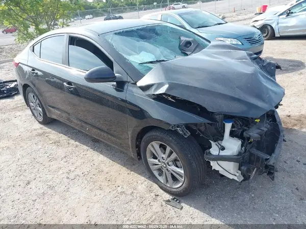 KMHD84LF8HU412782 2017 HYUNDAI ELANTRA - Image 1