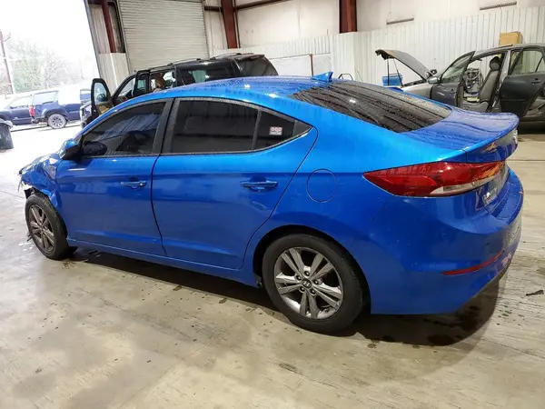 KMHD84LF8HU424673 2017 HYUNDAI ELANTRA - Image 2