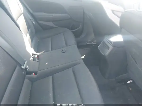 KMHD84LF8HU425984 2017 HYUNDAI ELANTRA - Image 8