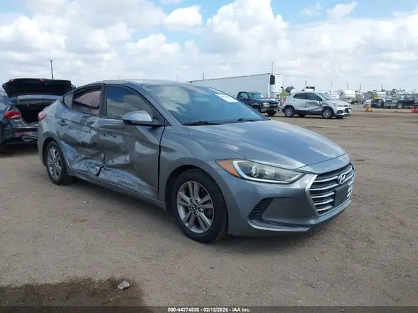 KMHD84LF8J4452687 2018 HYUNDAI ELANTRA - Image 1