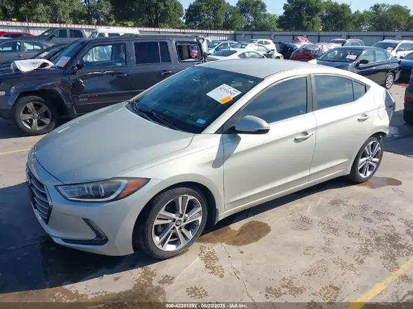 KMHD84LF8JU448395 2018 HYUNDAI ELANTRA - Image 2