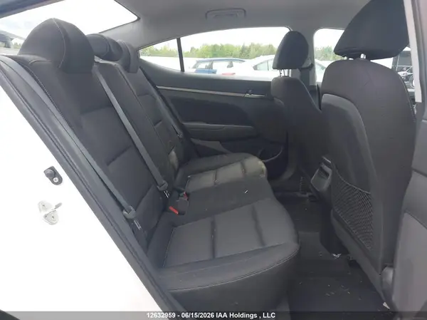 KMHD84LF8JU457565 2018 HYUNDAI ELANTRA - Image 8