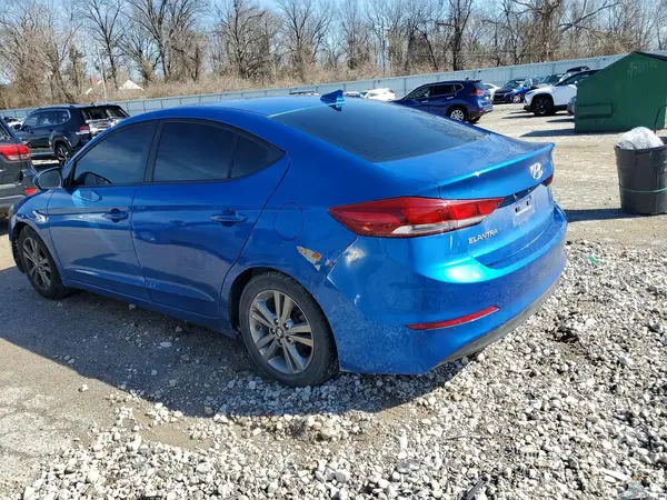 KMHD84LF8JU473992 2018 HYUNDAI ELANTRA - Image 2