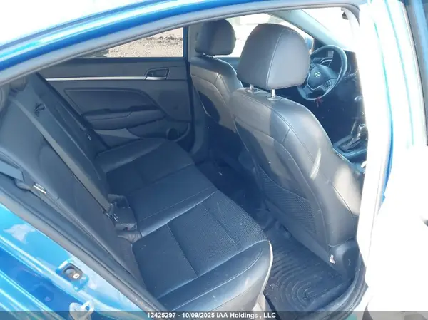 KMHD84LF8JU477671 2018 HYUNDAI ELANTRA - Image 8
