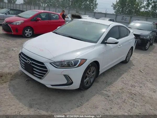 KMHD84LF8JU480912 2018 HYUNDAI ELANTRA - Image 2