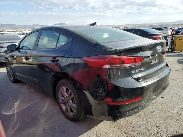 KMHD84LF8JU493093 2018 HYUNDAI ELANTRA - Image 2