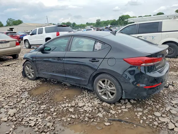 KMHD84LF8JU493322 2018 HYUNDAI ELANTRA - Image 2