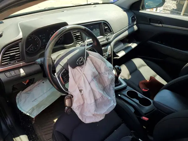 KMHD84LF8JU494745 2018 HYUNDAI ELANTRA - Image 8