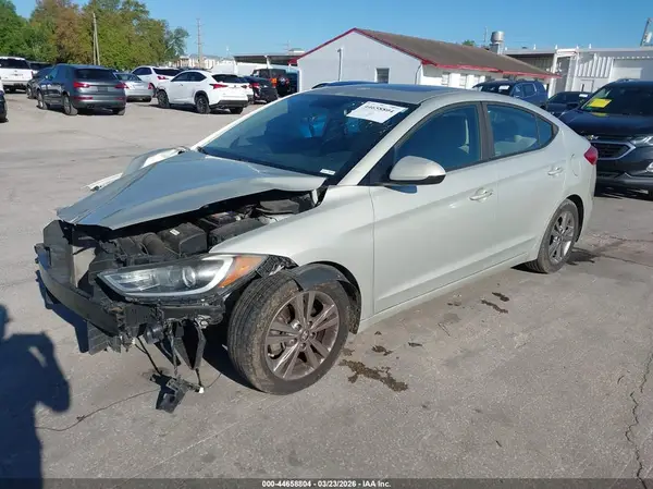 KMHD84LF8JU499217 2018 HYUNDAI ELANTRA - Image 2