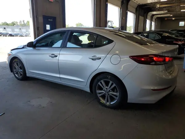 KMHD84LF8JU501855 2018 HYUNDAI ELANTRA - Image 2