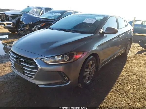 KMHD84LF8JU519112 2018 HYUNDAI ELANTRA - Image 2