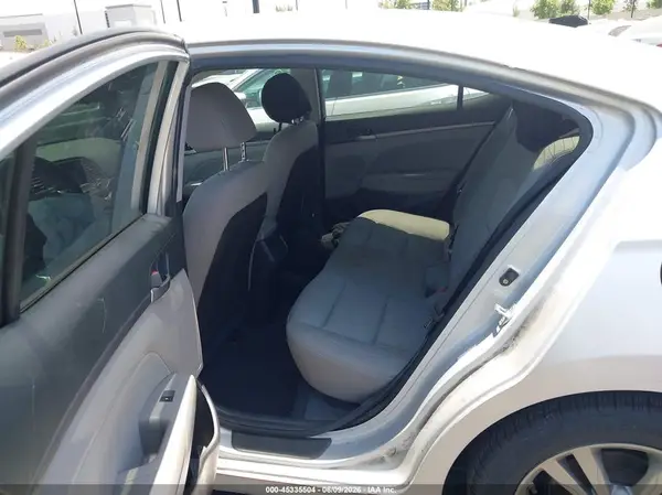 KMHD84LF8JU523323 2018 HYUNDAI ELANTRA - Image 8
