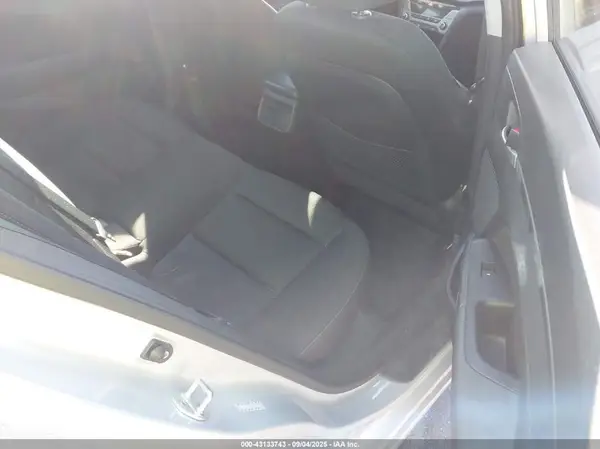KMHD84LF8JU525119 2018 HYUNDAI ELANTRA - Image 8