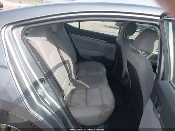 KMHD84LF8JU534838 2018 HYUNDAI ELANTRA - Image 8