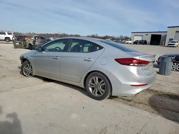 KMHD84LF8JU546746 2018 HYUNDAI ELANTRA - Image 2