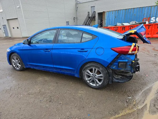 KMHD84LF8JU551784 2018 HYUNDAI ELANTRA - Image 2